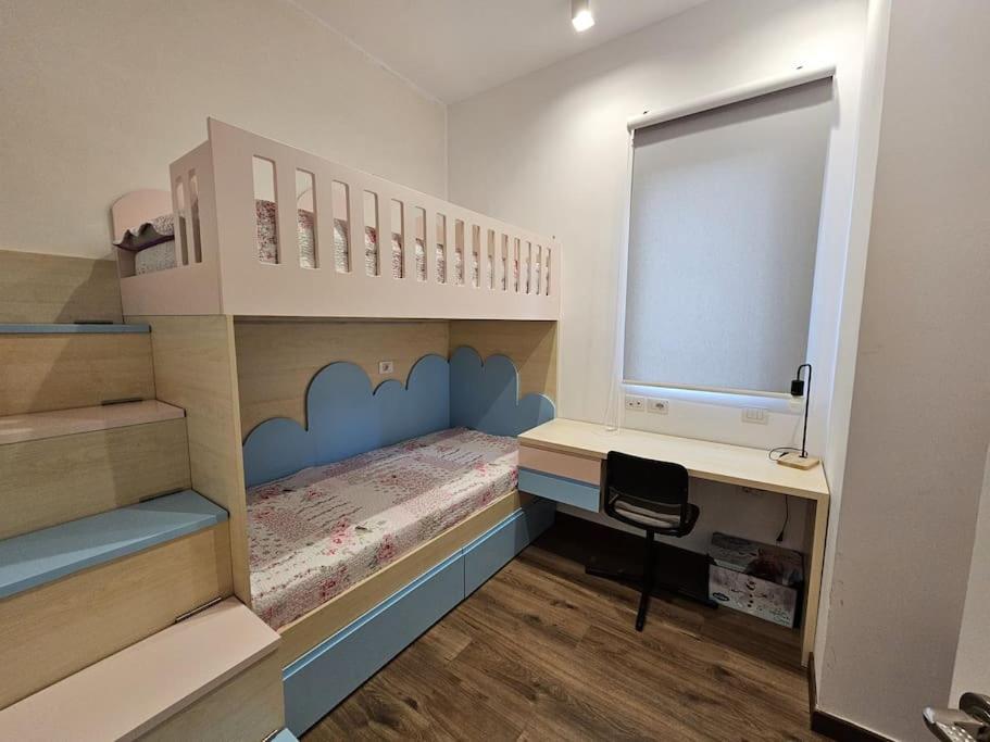 Appartamento Deluxe Flat With Garden_Tirana Esterno foto